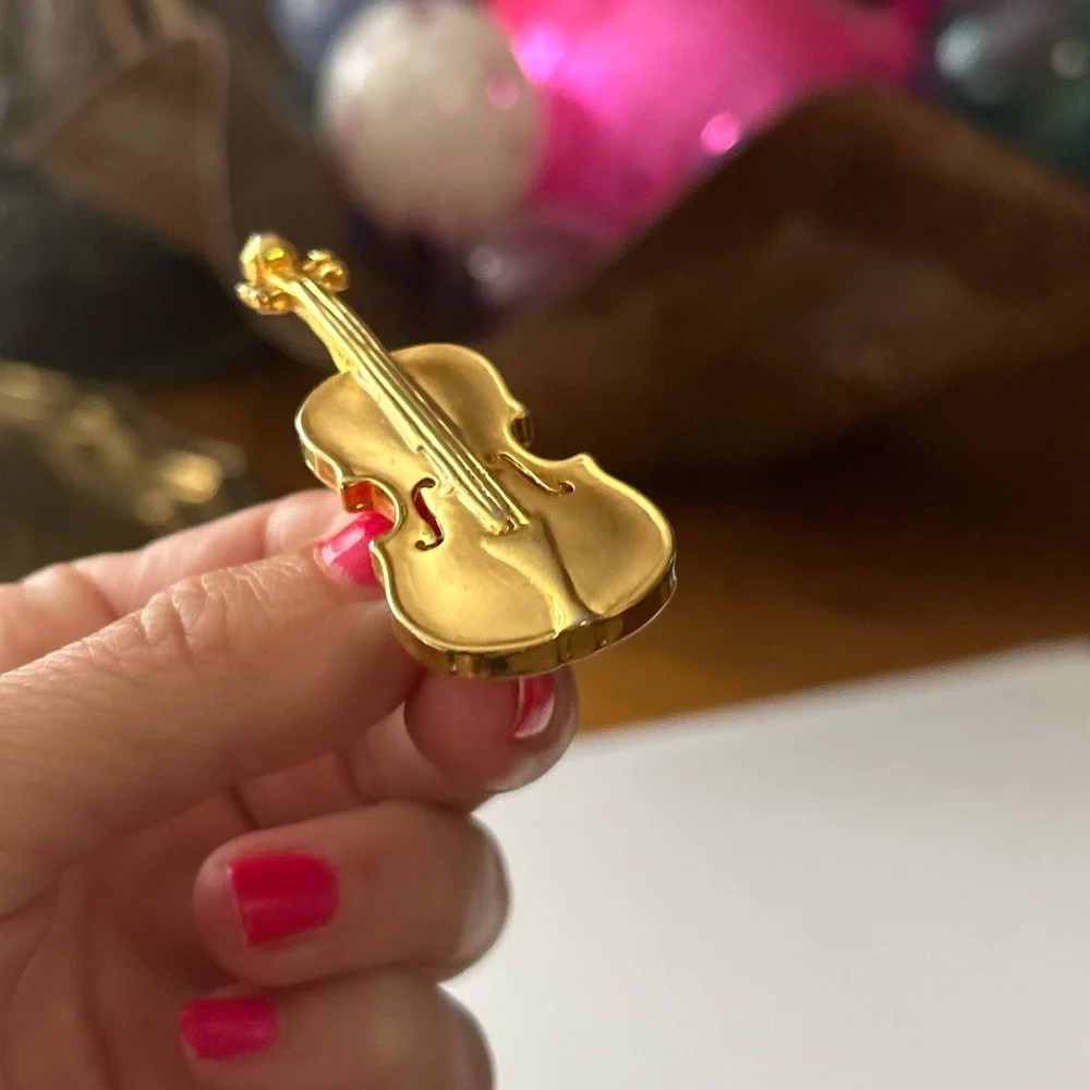 Vintage Bass Brooch